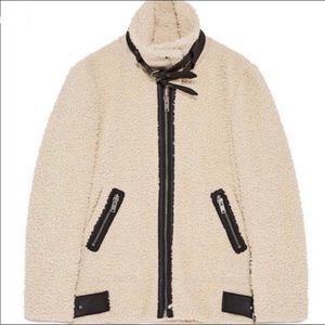 🐑  Zara Woman Sherpa Jacket  🐑